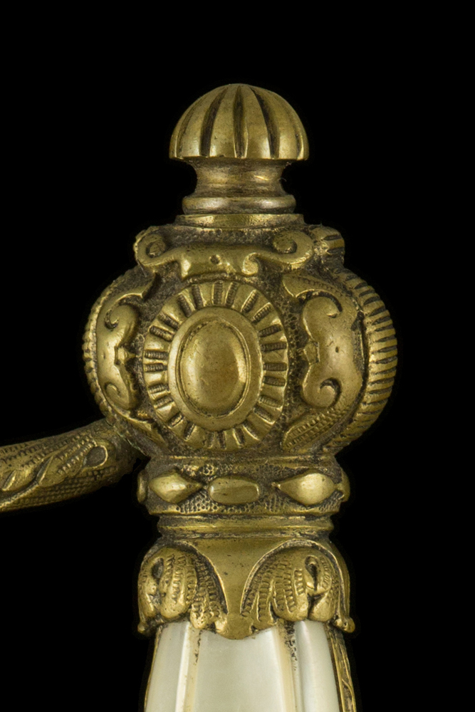 00200_S000001_Dutch_Civil_Servant_Smallsword_Hilt_Obverse_