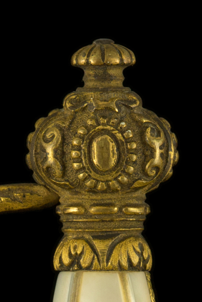 00220_S000011_French_Judge_Smallsword_Hilt_Obverse_