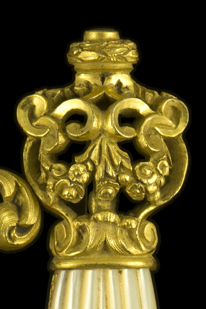 01188_S000139_Belgian_Court_Sword_w_Flowers_Hilt_Obverse_