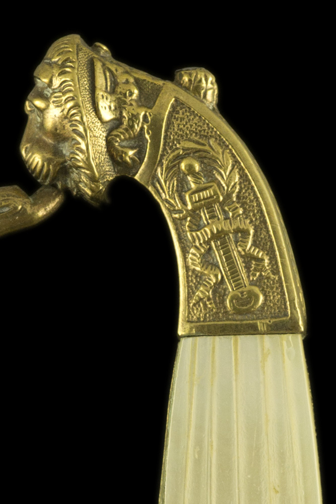 03370_S000133_Belgian_Reclining_Lion_Smallsword_Hilt_Obverse_