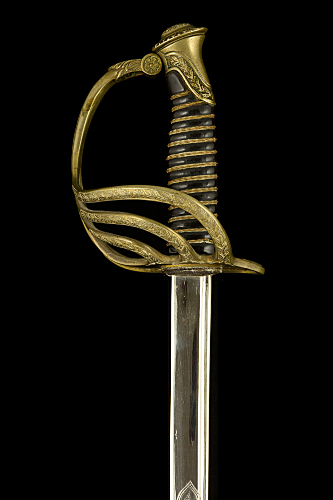 S000006_Belgian_ERM_Sword_Hilt_Obverse_