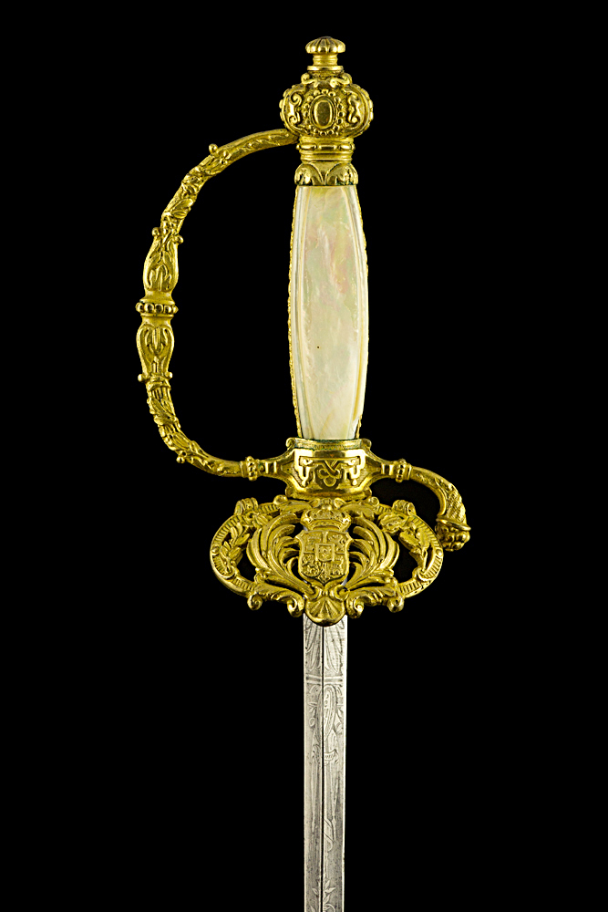 S000067_Spanish_Smallsword_Hilt_Obverse_