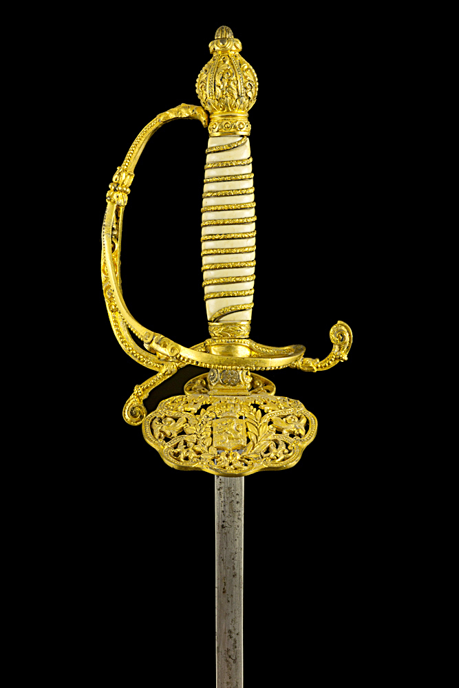 S000081_Belgian_Ivory_Grip_Court_Sword_Hilt_Obverse_