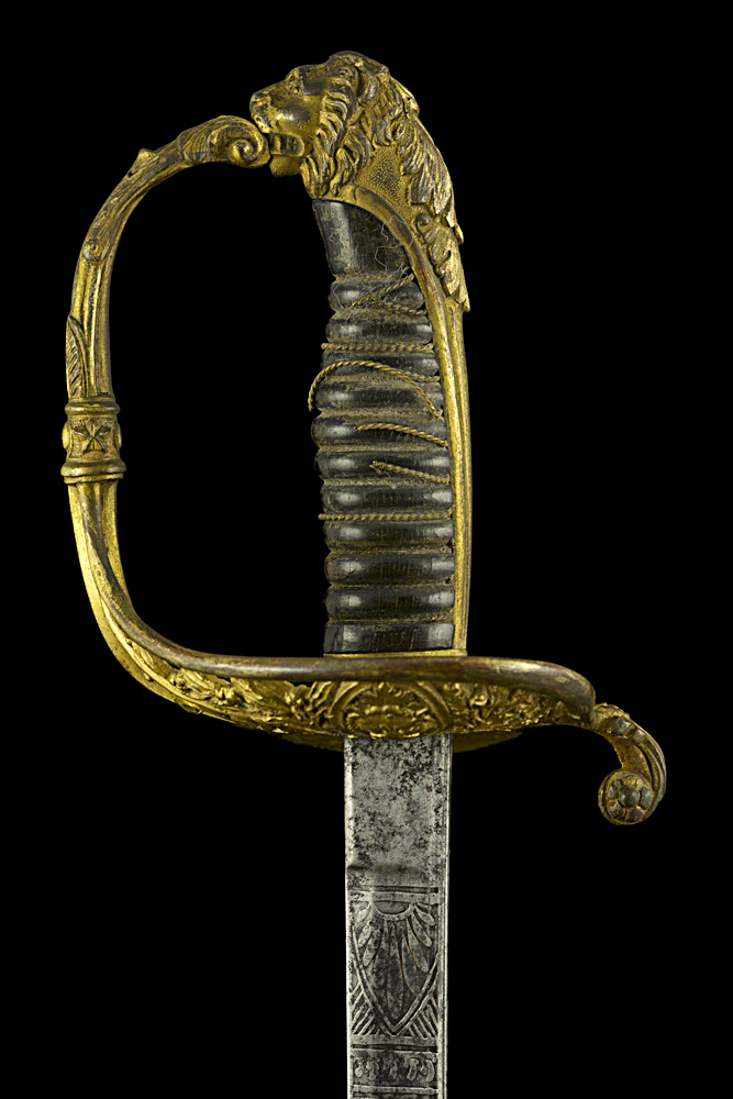 S000116_French_Lion_Saber_Hilt_Reverse_