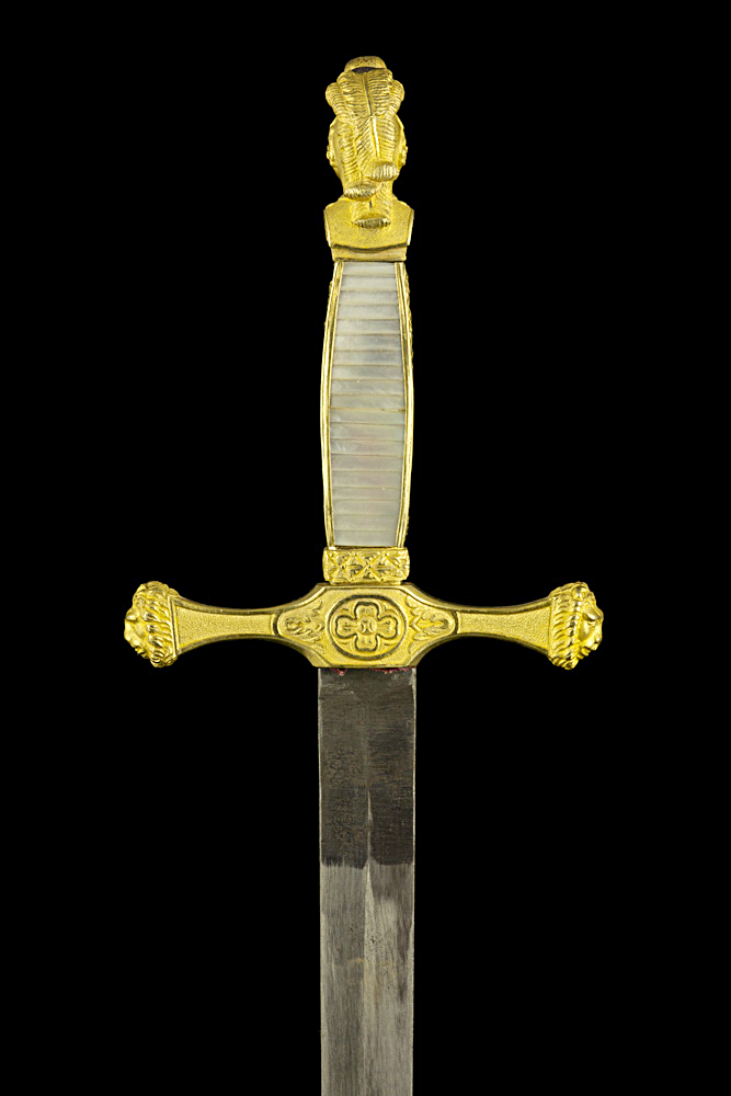 S000140_Danish_Court_Gladius_Hilt_Reverse_