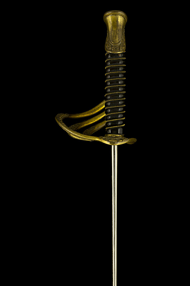 S000179_Belgian_Officer_Sword_AI_Hilt_Left_Side