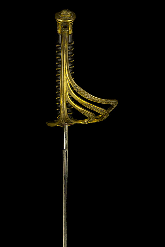 S000179_Belgian_Officer_Sword_AI_Hilt_Right_Side