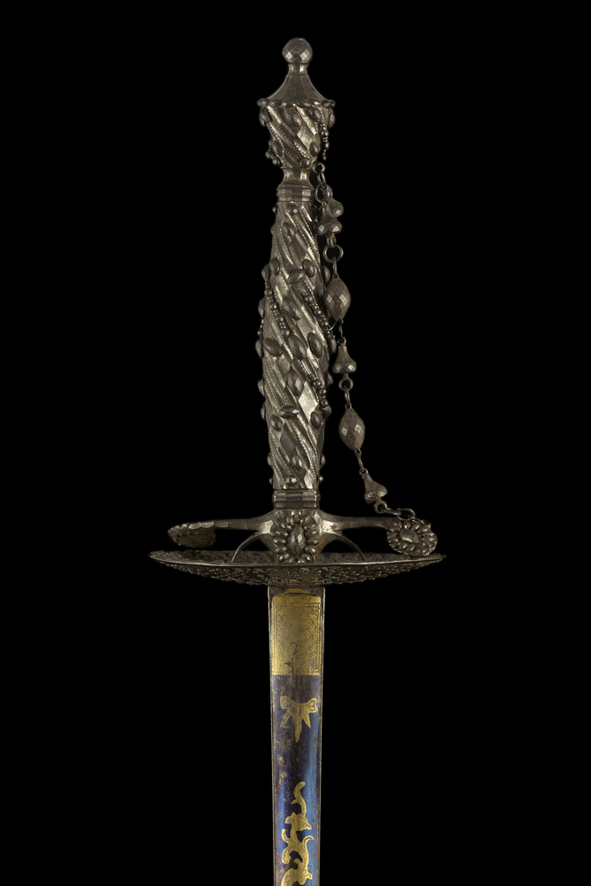 S000196_British_Cut_Steel_Smallsword_Hilt_Reverse_