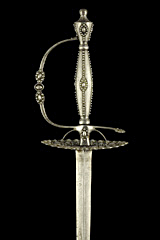 S000158_British_Cut_Steel_Smallsword_Hilt_Obverse_