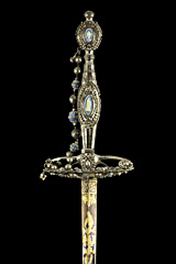 S000167_British_Wedgwood_Smallsword_Hilt_Obverse_