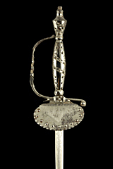 S000192_British_Cut_Steel_Smallsword_Hilt_Obverse