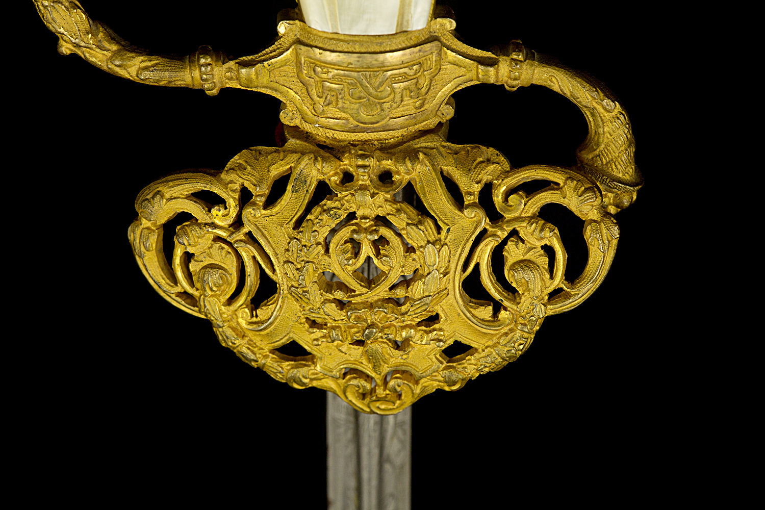 S000018_French_3rd_Republic_Smallsword_Detail_Shell_Obverse