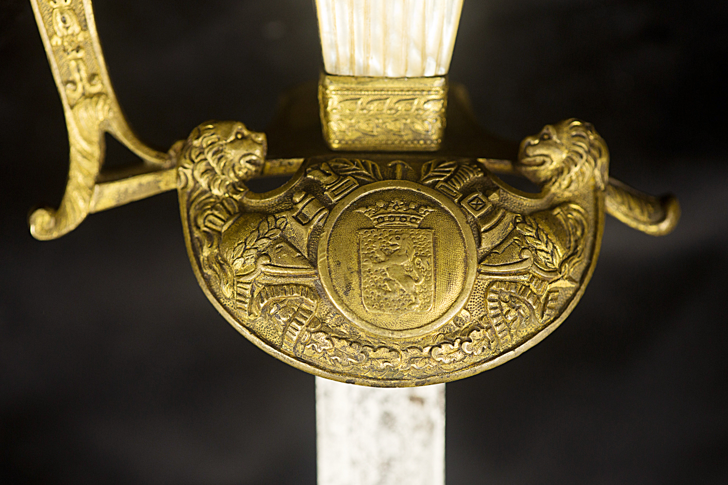 S000041_Belgian_Smallsword_Detail_Shell_Obverse