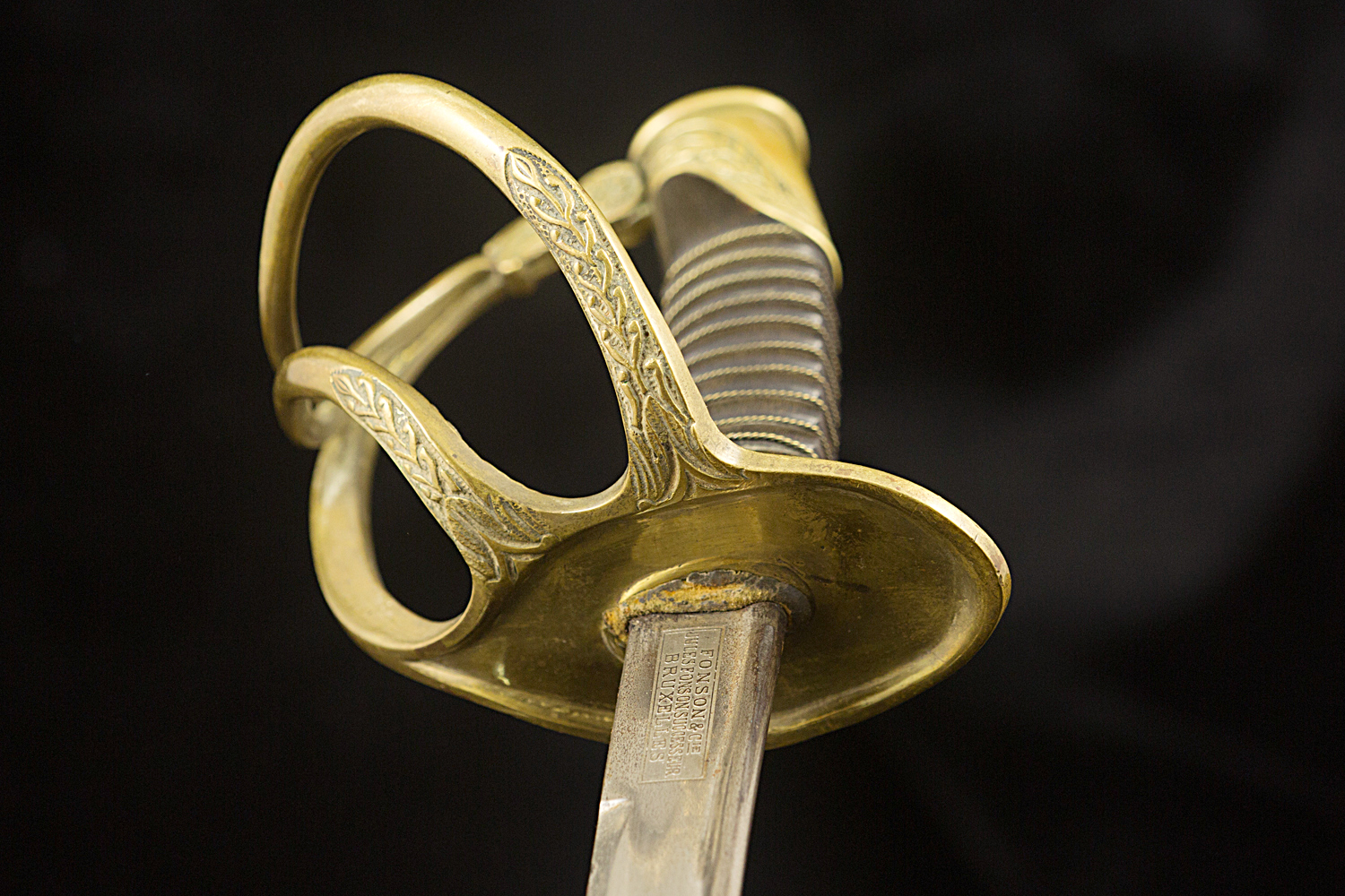 S000049_Belgian_Sword_Detail_Hilt_Bottom