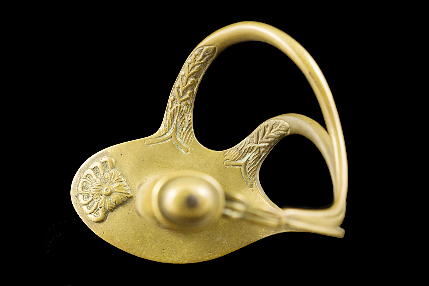 S000049_Belgian_Sword_Detail_Hilt_Top