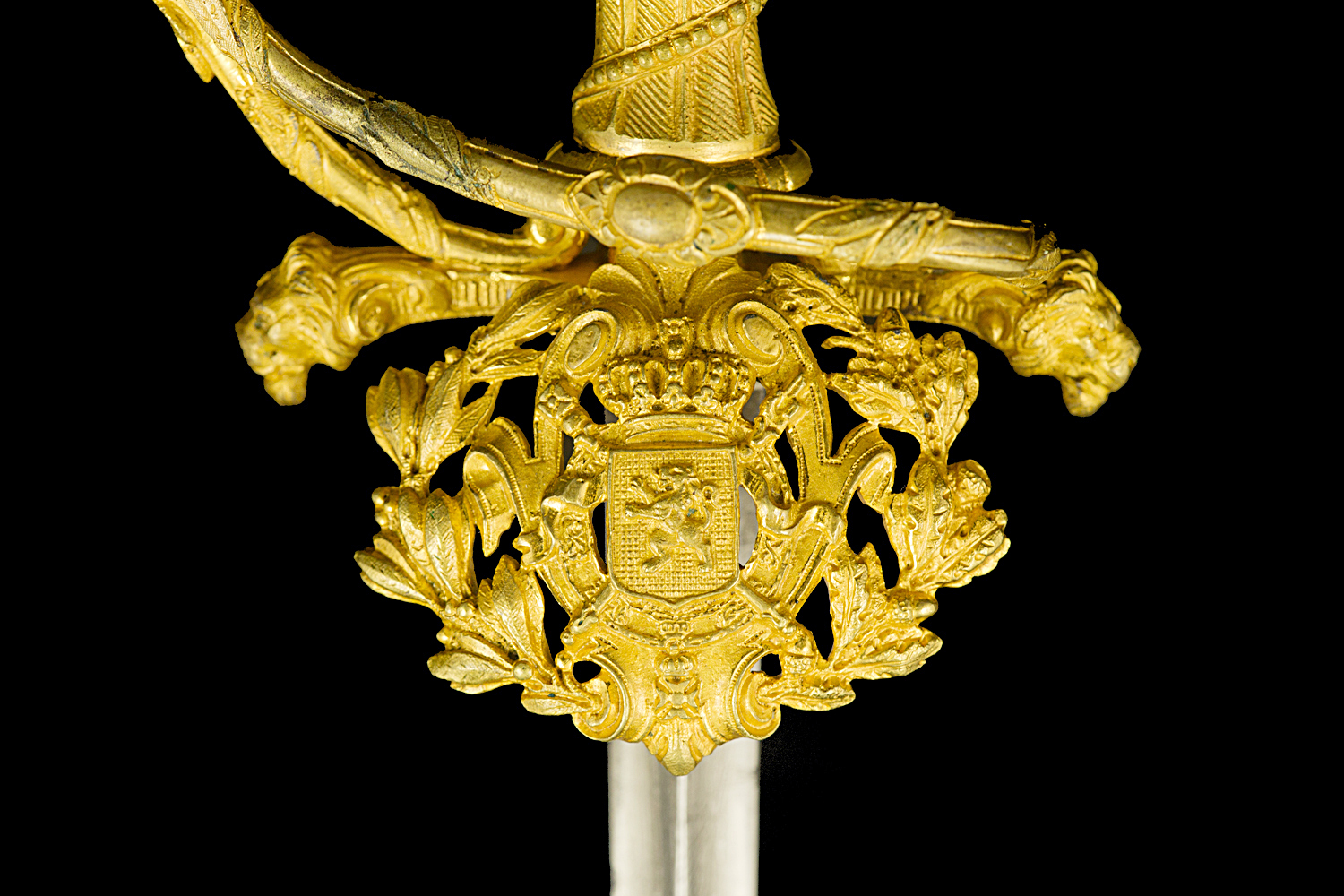 S000058_Belgian_Smallsword_Detail_Shell_Obverse