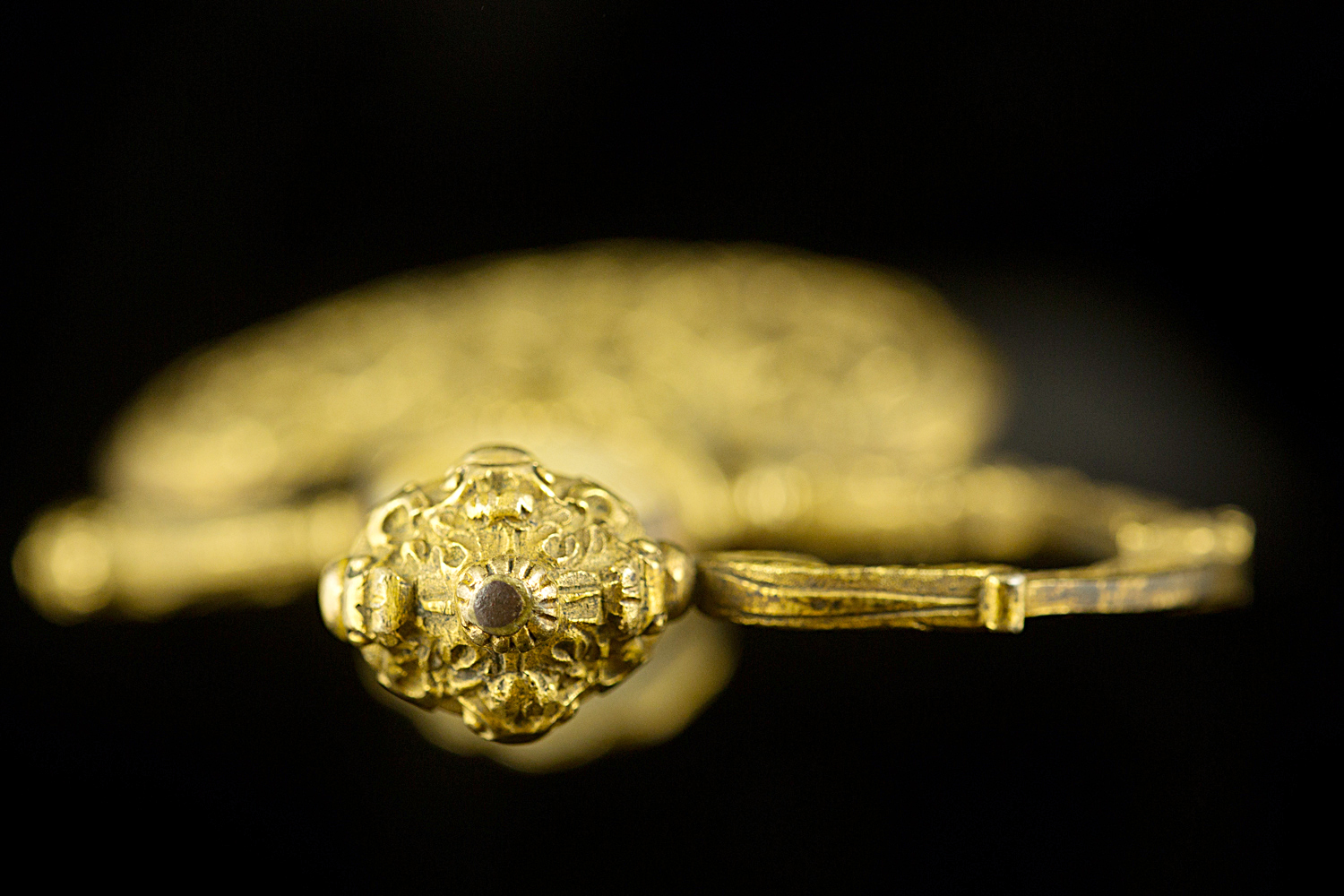 S000060_Peruvian_Smallsword_Detail_Hilt_Pommel