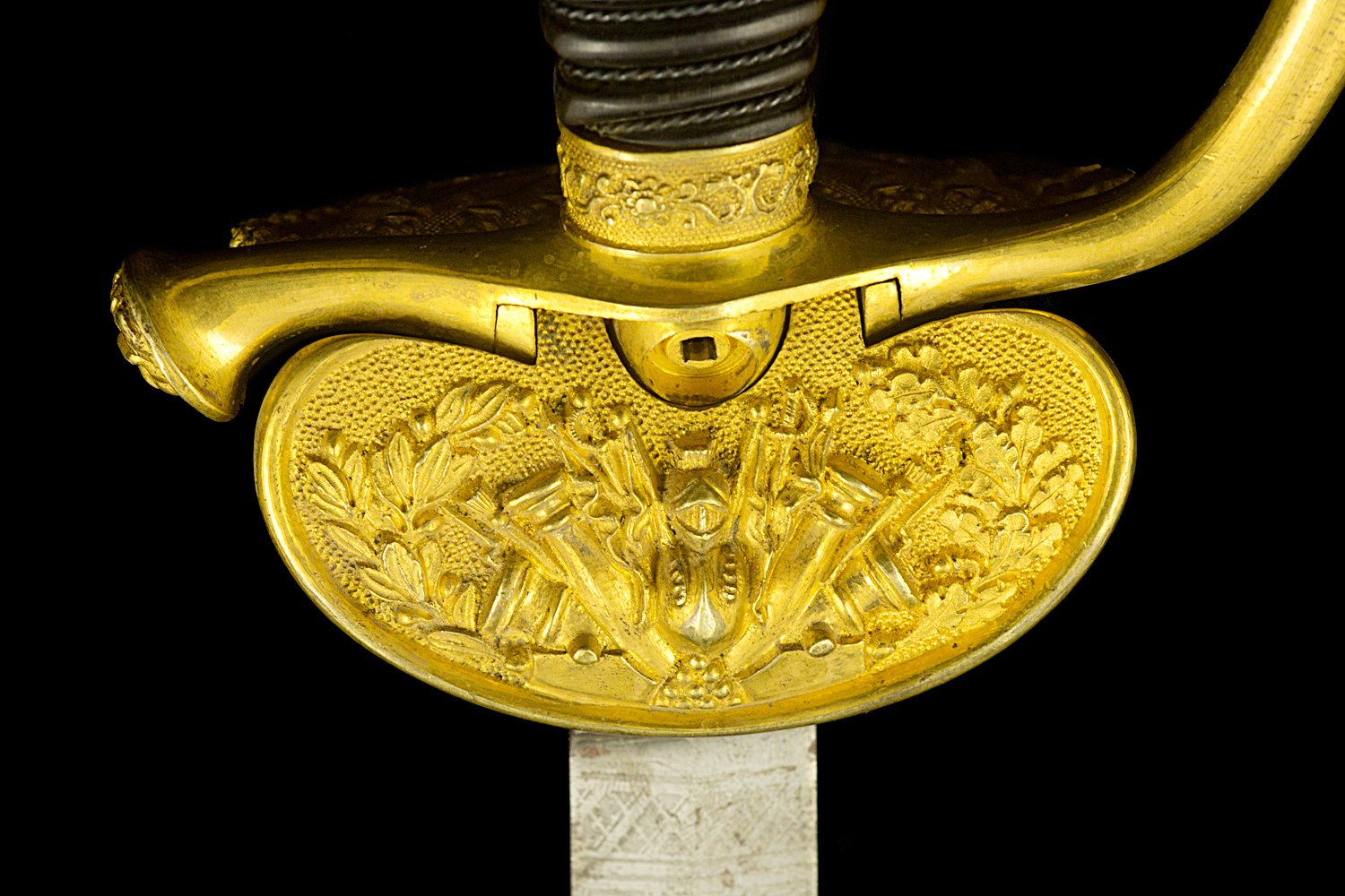 S000086_Belgian_Superior_Officer_Smallsword_Detail_Shell_Reverse