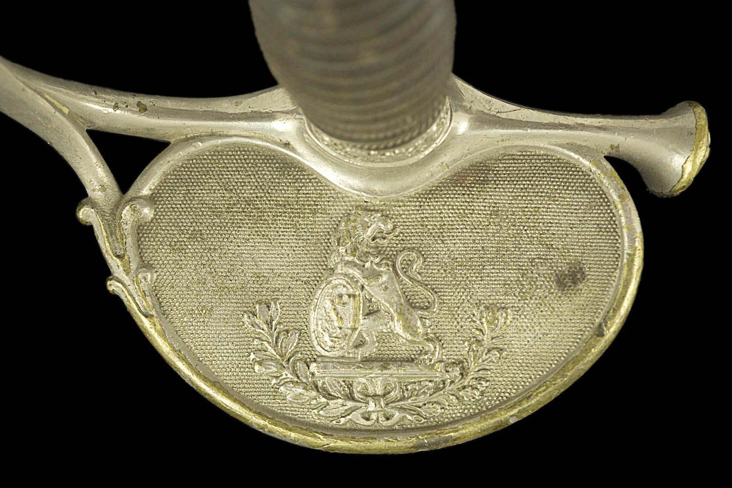 S000128_Belgian_Smallsword_Detail_Shell_Obverse