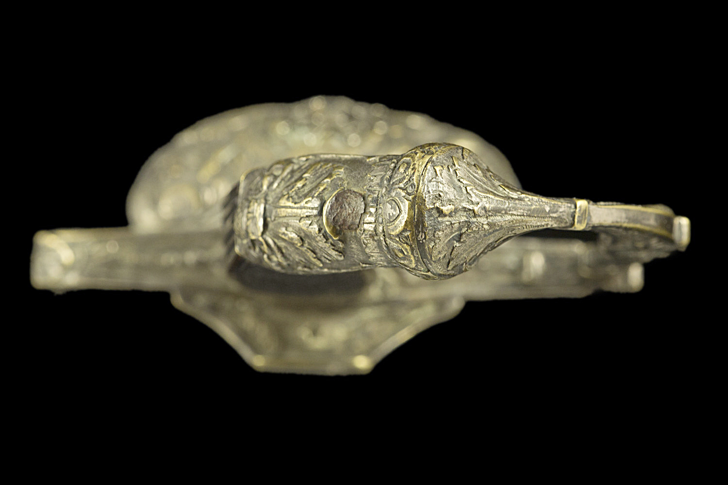 S000160_French_Saint_Esprit_Smallsword_Detail_Hilt_Pommel