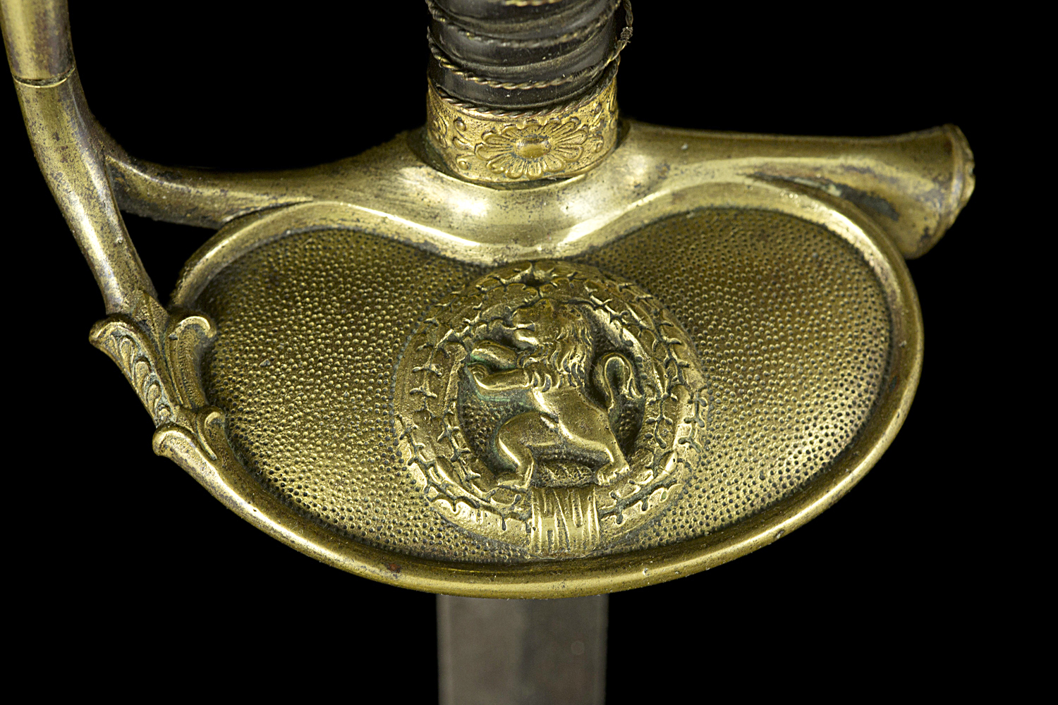 S000184_Belgian_Smallsword_Detail_Shell_Obverse